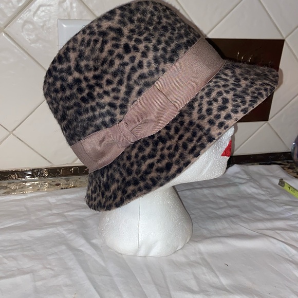 RARE Nwot Eugenia Kim Rabbit Hair Animal Print Hat